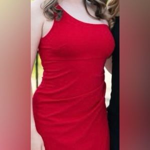 David’s bridal long dress. Size 2. Perfect for Valentines, New Year’s, or prom!